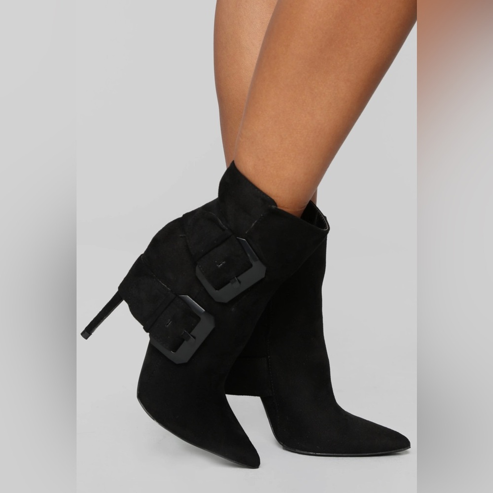 Fashion Nova booties